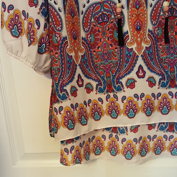 Pretty blouse - Picture 2 of 6